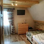 Goralskie Izby Homestay *