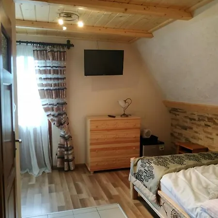 Goralskie Izby Homestay *